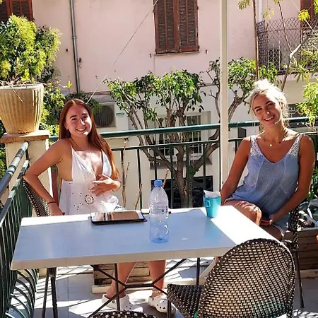 Hostel Crew Lighthouse Antibes